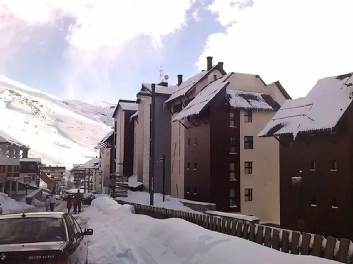 Monte Oiz Apartments H 2/4 Pax. Asn Sierra Nevada